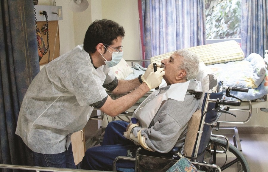 Helmsley Grant to Yad Sarah will expand Home Hospital Program and Mobile Dental Clinics in Israel's Periphery